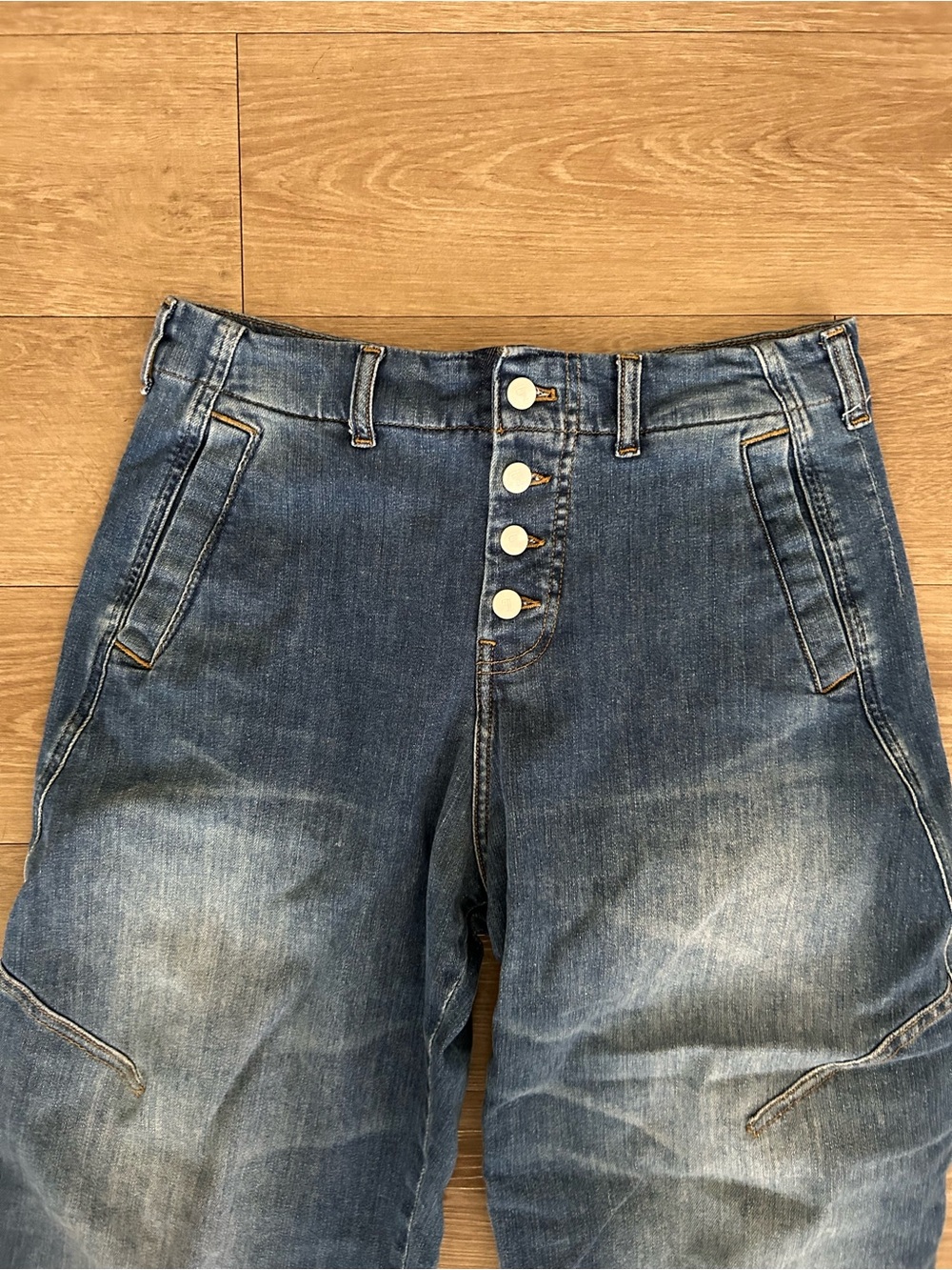 Pilcro Anthropologie Cropped Jeans - Picture 3 of 8